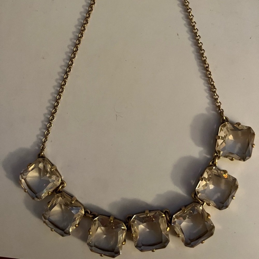 J crew necklace excellent condition it’s so beautiful